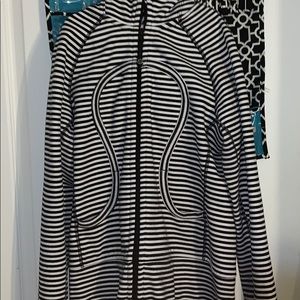 Lululemon sweatshirt